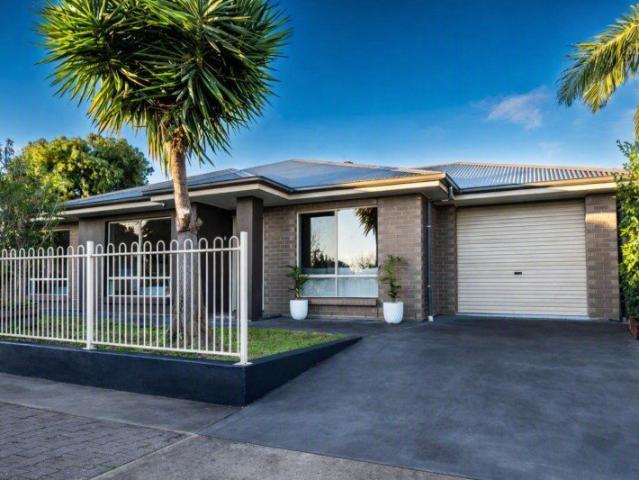 Modern Family Home with 4 Spacious Bedrooms, 2 Living Areas for Rent in Holden Hill