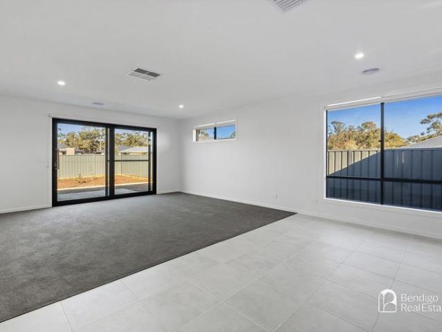 MODERN FAMILY HOME WITH YEAR ROUND COMFORT IN HUNTLY