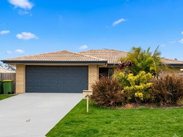 Modern Family Home with a Spacious Yard Ready to Move In!