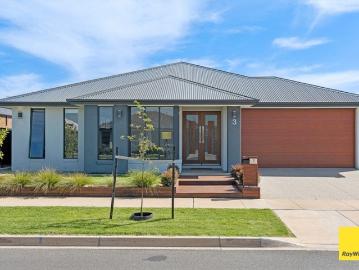 Modern Family Home with all the Extras