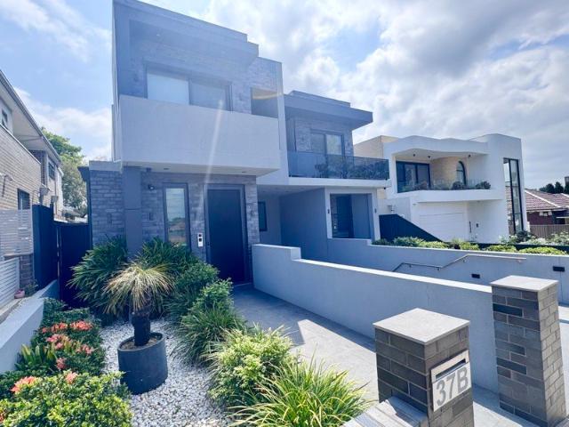 Modern Family Home with Designer Finishes