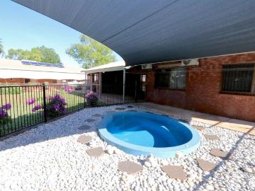 Modern Family Home with Entertainer's Appeal & Plunge Pool