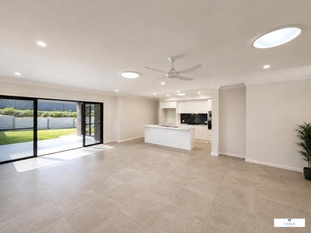 Modern Family Home with Flexible Fourth Room & Spacious Alfresco