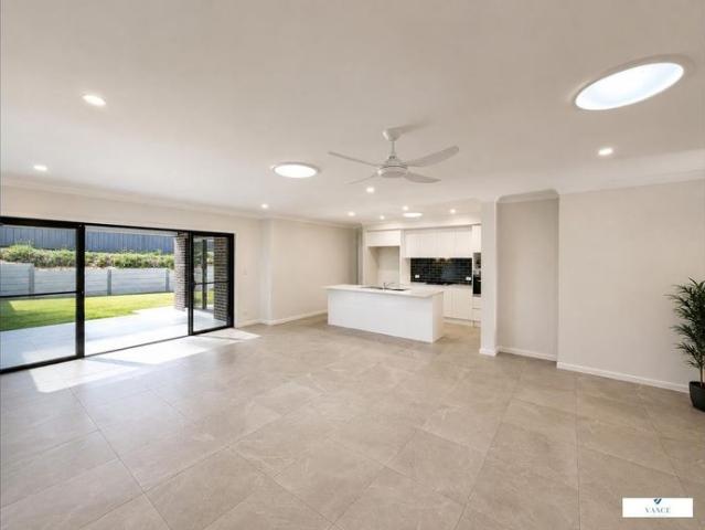 Modern Family Home with Flexible Fourth Room & Spacious Alfresco
