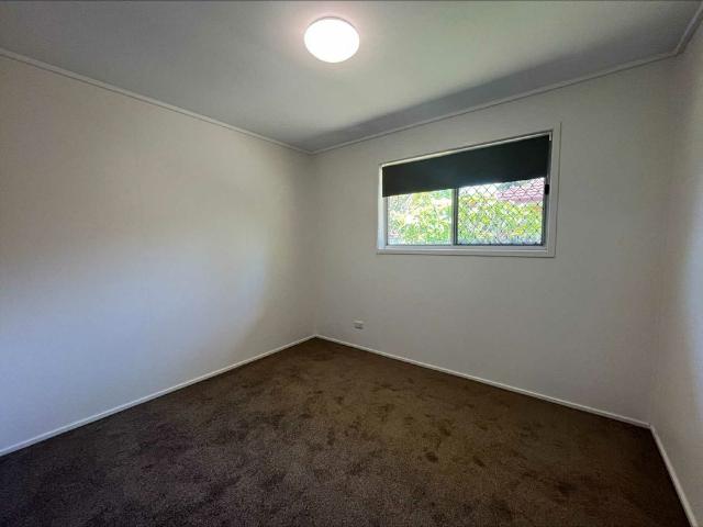 Modern Family Home with Large Fenced Yard in Eagleby