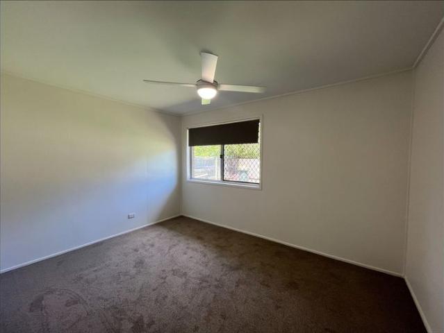 Modern Family Home with Large Fenced Yard in Eagleby