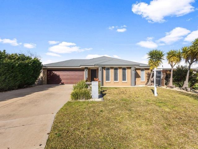 Modern Family Home With Large Shed