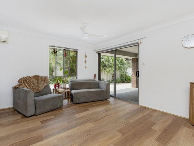 MODERN FAMILY HOME WITH MULTIPLE LIVING AREAS, LARGE SHED & EXCELLENT OUTDOOR ENTERTAINING