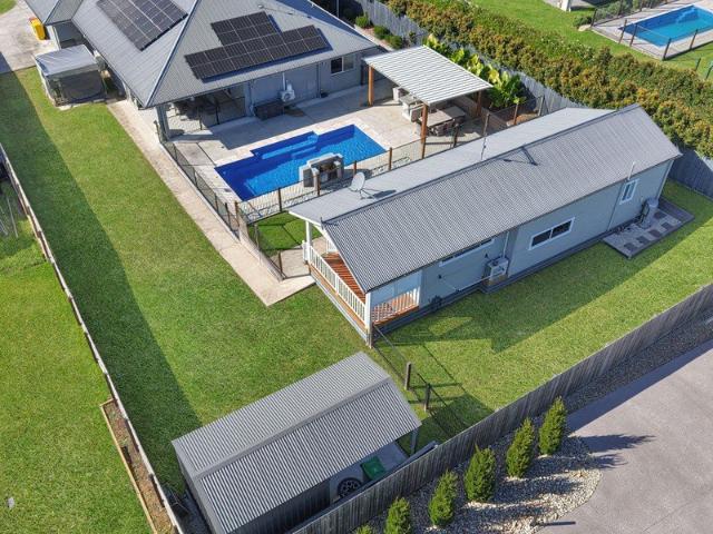 Modern Family Home with Self Contained Granny Flat on 1,350m²