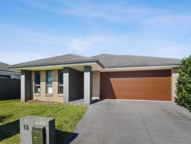 Modern Family Home with Space, Comfort & Convenience