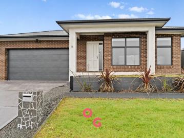 Modern Family Home with Space, Style & Side Access