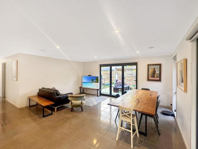 Modern Family Home with Spacious Open Plan Living