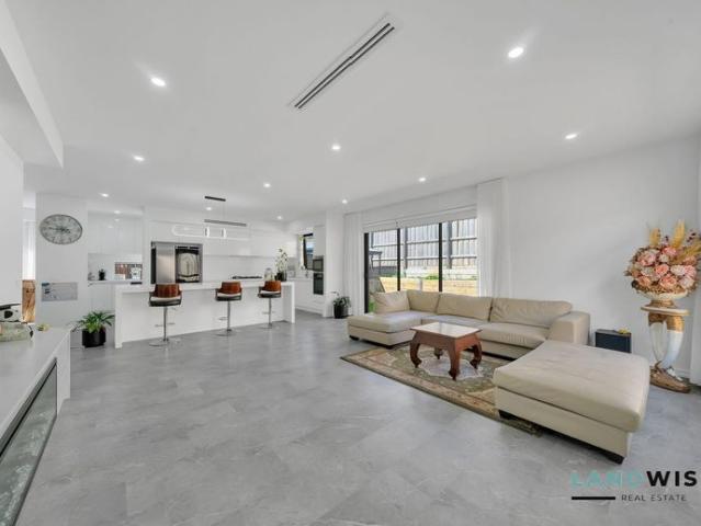 Modern Family Home with Stunning Features