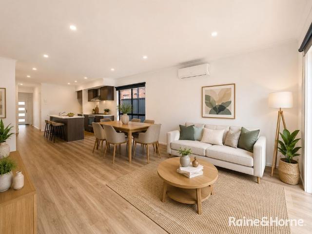 Modern Family Home with Stylish Finishes & Low Maintenance Living!