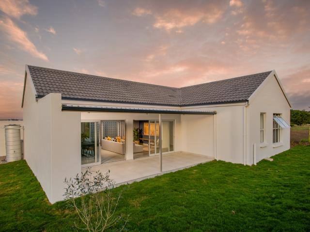 Modern Family Home to Rent in Lalela Estate Ballito