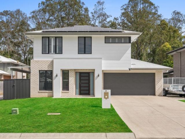 Modern Family Luxury