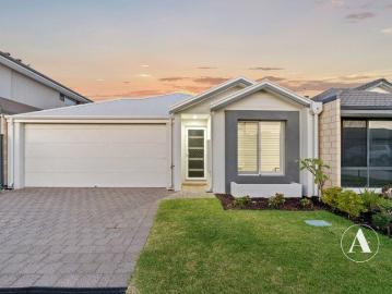 MODERN FAMILY LIVING! 3 BED + 2 BATH + STUDY