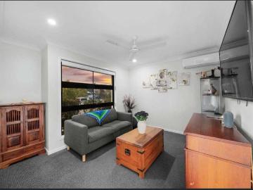 Modern Family Living with Multiple Living Areas & Solar