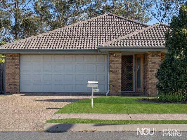 MODERN FAMILY LIVING WITH MULTIPLE LIVING SPACES IN THE HEART OF BRASSALL
