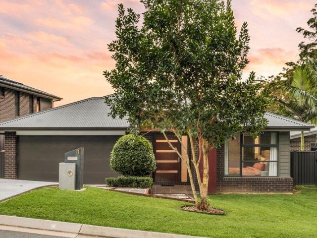 Modern Family Living with Alfresco Entertaining