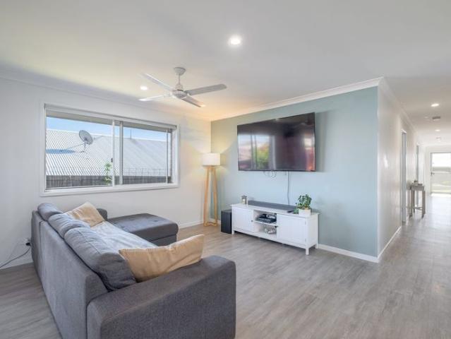 Modern Family Living with Contemporary Comfort