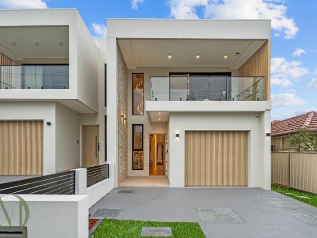 Modern Family Living with Designer Luxury, Smart Technology & Space to Grow