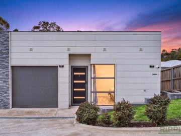 Modern Family Living with Exceptional Flexibility