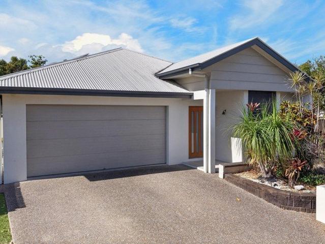 Modern Family Living with Parkland on Your Doorstep
