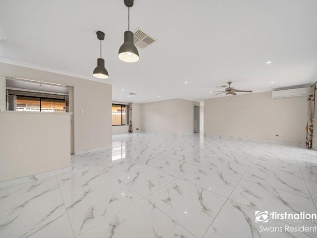 Modern Family Living with Plenty of Space!