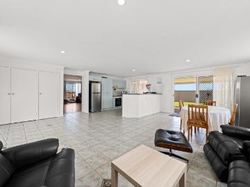 Modern Family Living with Pool & Multiple Living Areas Collingwood Park