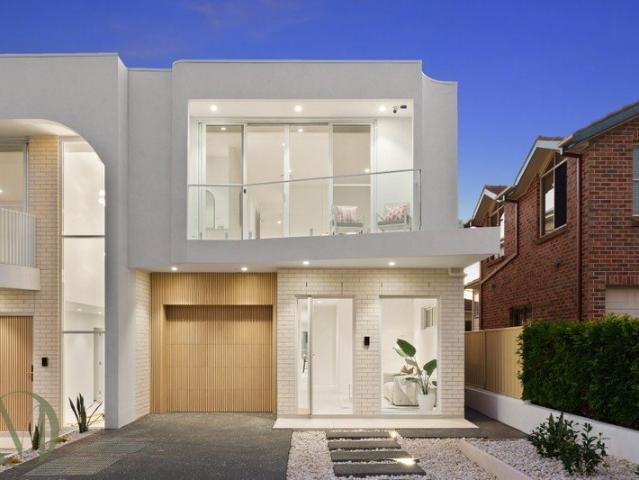 Modern Family Living with Poolside Entertaining