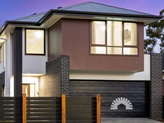 Modern Family Living with Poolside Entertaining in a Quiet Morayfield Estate