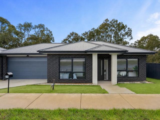 Modern Family Living with Private Bush Outlook & Premium Pickleball Court