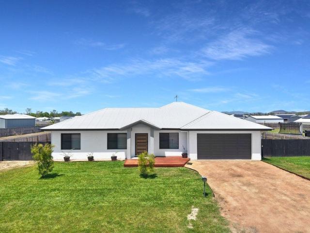 Modern Family Living with Room to Grow on 2,158m²