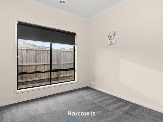 Modern Family Living with Style, Comfort & Convenience