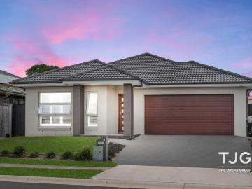 Modern Family Living with Style, Space & Comfort