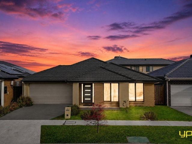 Modern Family Living with Style, Space & Functionality