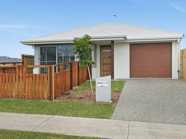MODERN FAMILY LIVING WITH STYLISH INTERIORS & ALFRESCO ENTERTAINING