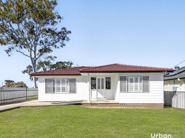 Modern Family Living with Side Access in a Convenient Woodberry Location