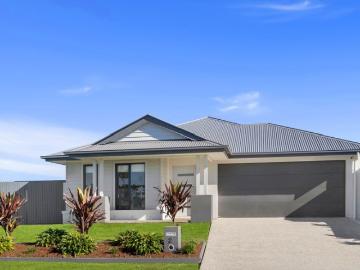 Modern Family Living with Side Access & Room for the Caravan