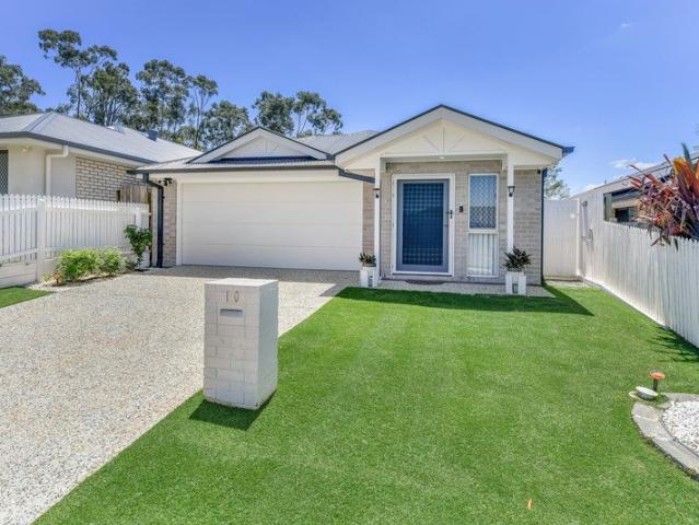 Modern Family Living With Smart Comforts In Deebing Heights