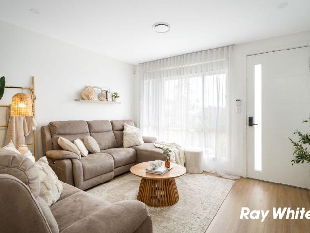 Modern Family Living with Solar Battery, EV Charging & Smart Home Features!