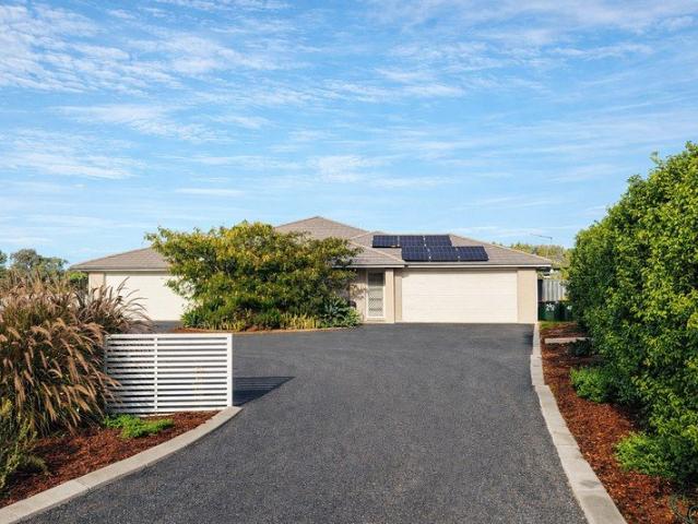 Modern Family Living with Solar Efficiency Minutes from Gunnedah CBD