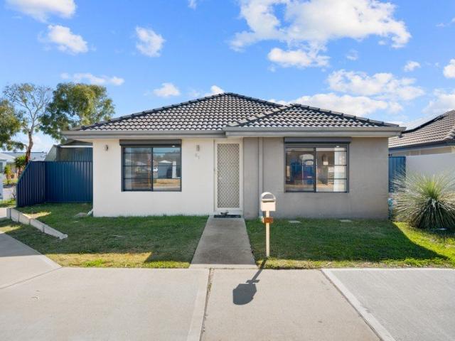 MODERN FAMILY LIVING WITH SPACE, STYLE & A FANTASTIC BALDIVIS LOCATION
