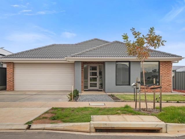 Modern Family Living with Space, Style & Comfort!