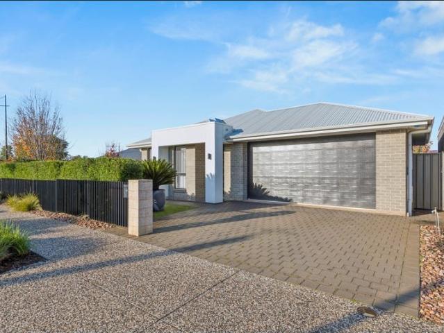 MODERN FAMILY LIVING WITH SPACE, STYLE & COMFORT