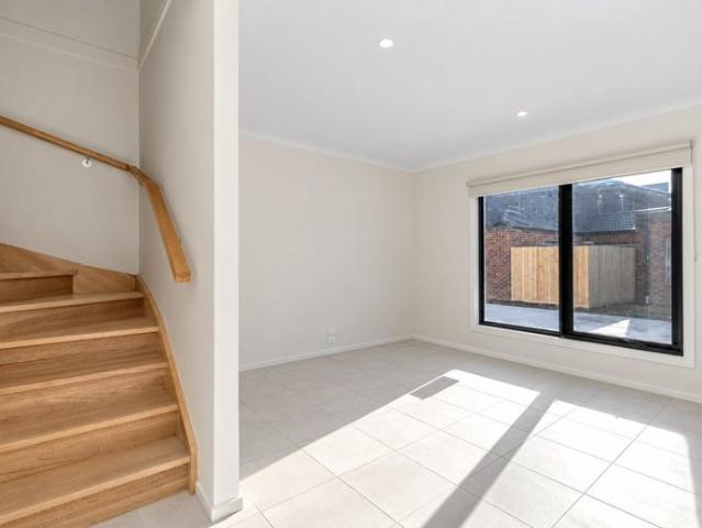 MODERN FAMILY LIVING WITH SPACE, STYLE & COMFORT!