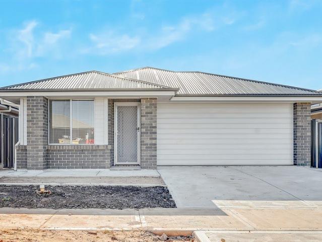 Modern Family Living with Space, Style & Comfort in Munno Para Downs!