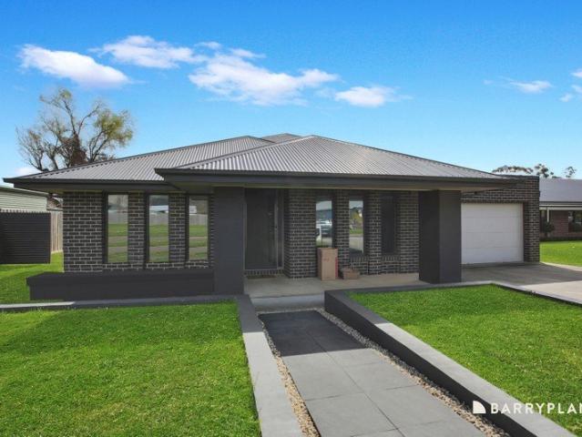 Modern Family Living with Space, Style & Convenience