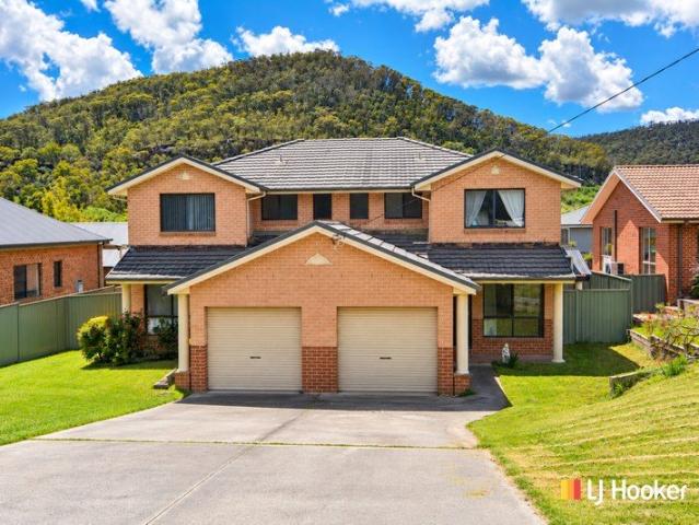 Modern Family Living With Space, Style & Views